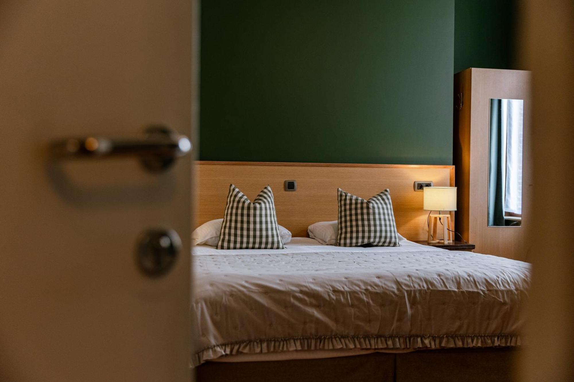 Boutique Hotel Malleberg บรูจส์ ภายนอก รูปภาพ