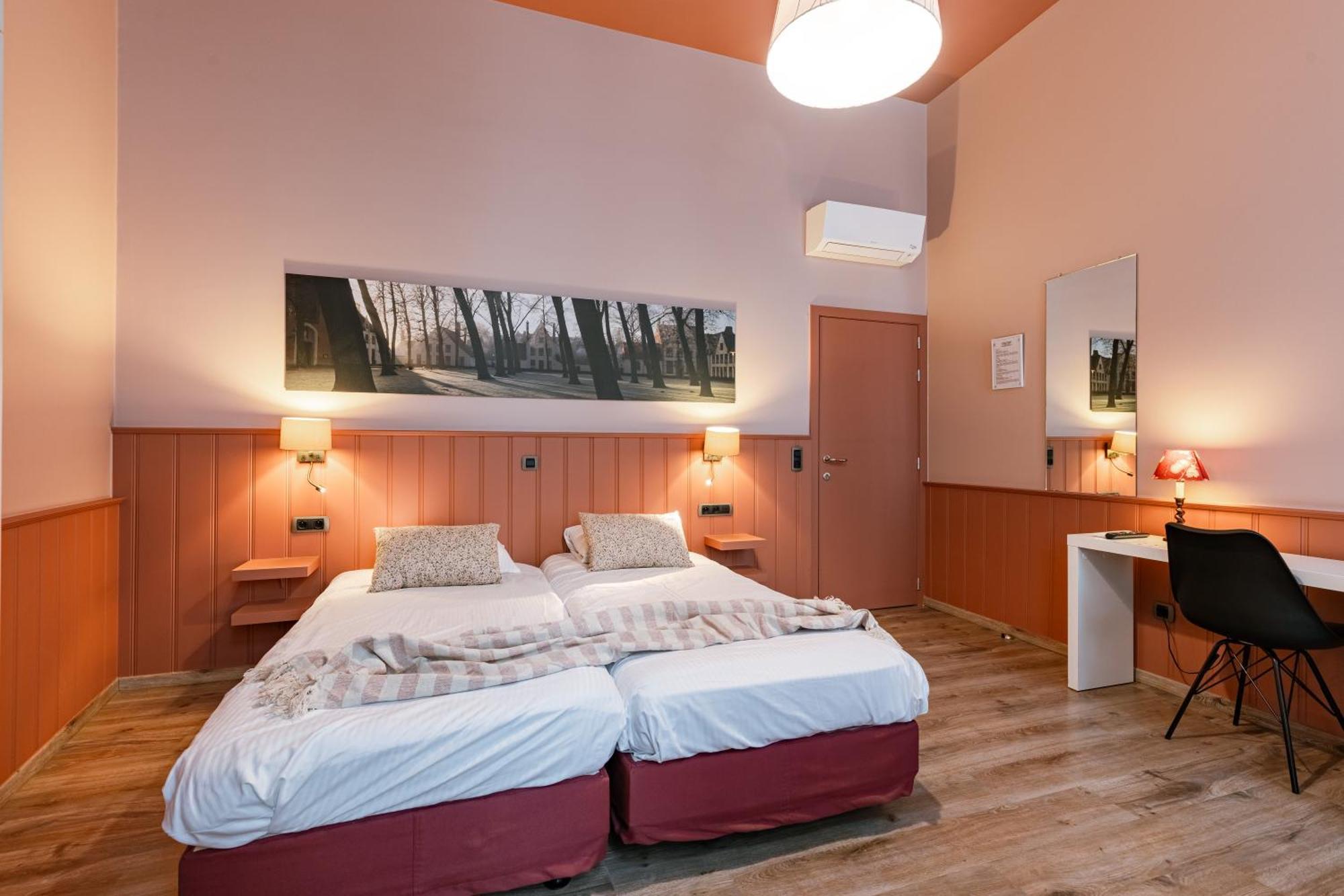 Boutique Hotel Malleberg บรูจส์ ภายนอก รูปภาพ