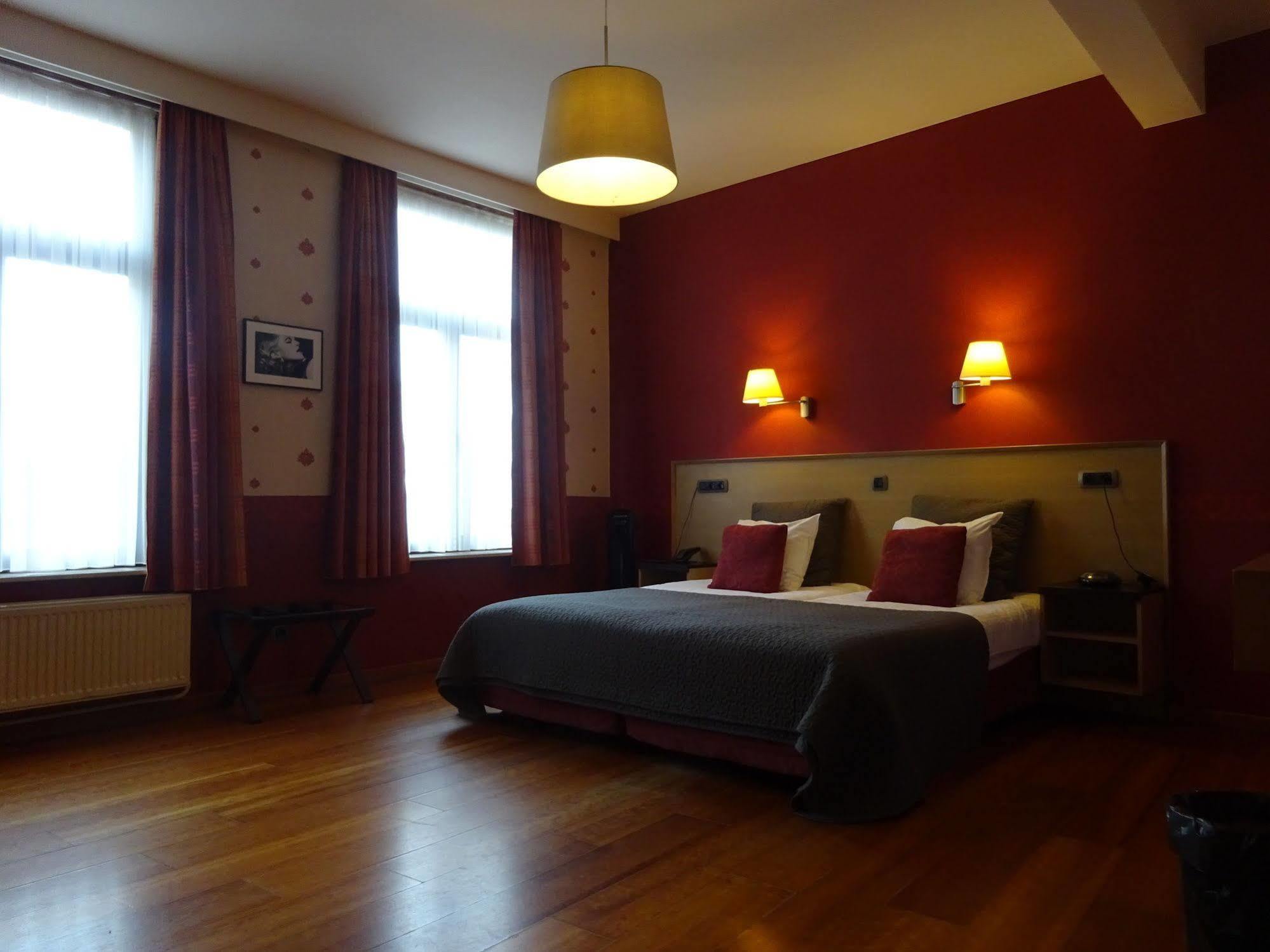 Boutique Hotel Malleberg บรูจส์ ภายนอก รูปภาพ