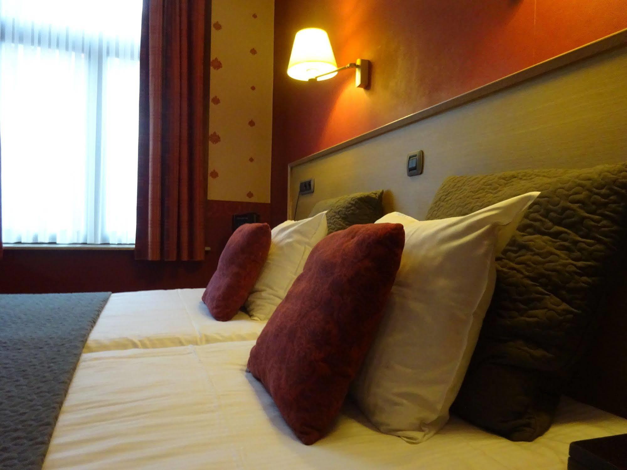 Boutique Hotel Malleberg บรูจส์ ภายนอก รูปภาพ
